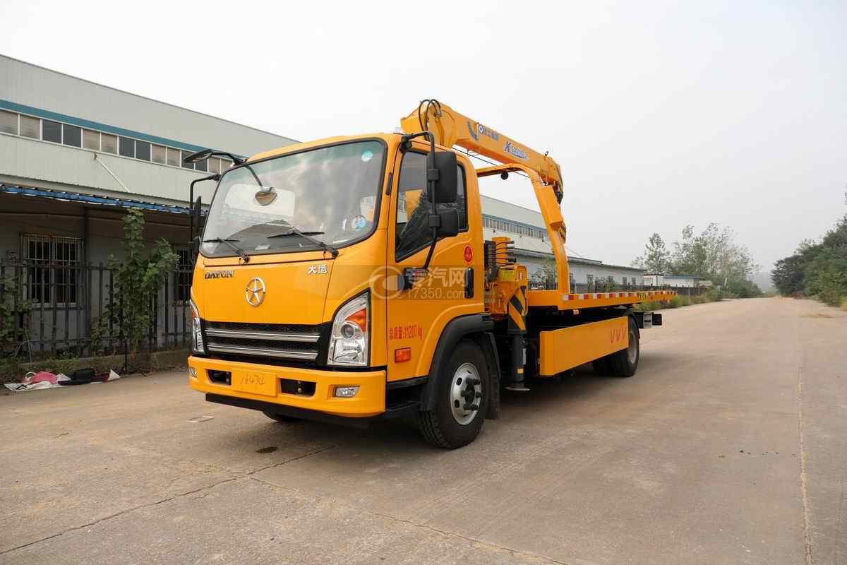 帶吊平板清障車(chē)價(jià)格貴嗎？